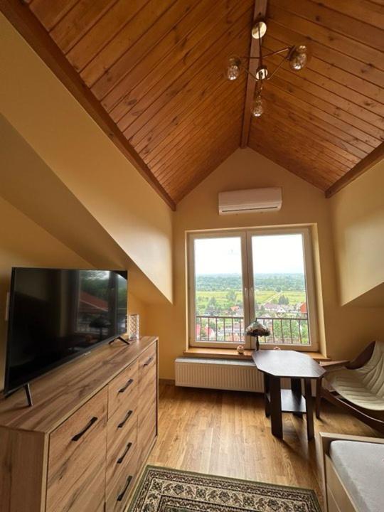 Apartament Bena Ze Zjawiskowym Tarasem Widokowym Κέλμνο Εξωτερικό φωτογραφία