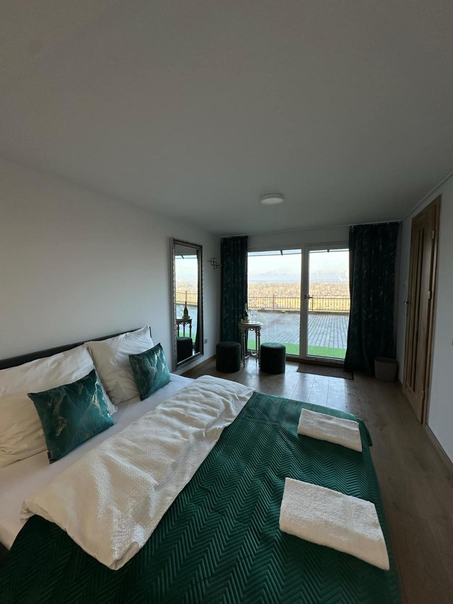 Apartament Bena Ze Zjawiskowym Tarasem Widokowym Κέλμνο Εξωτερικό φωτογραφία